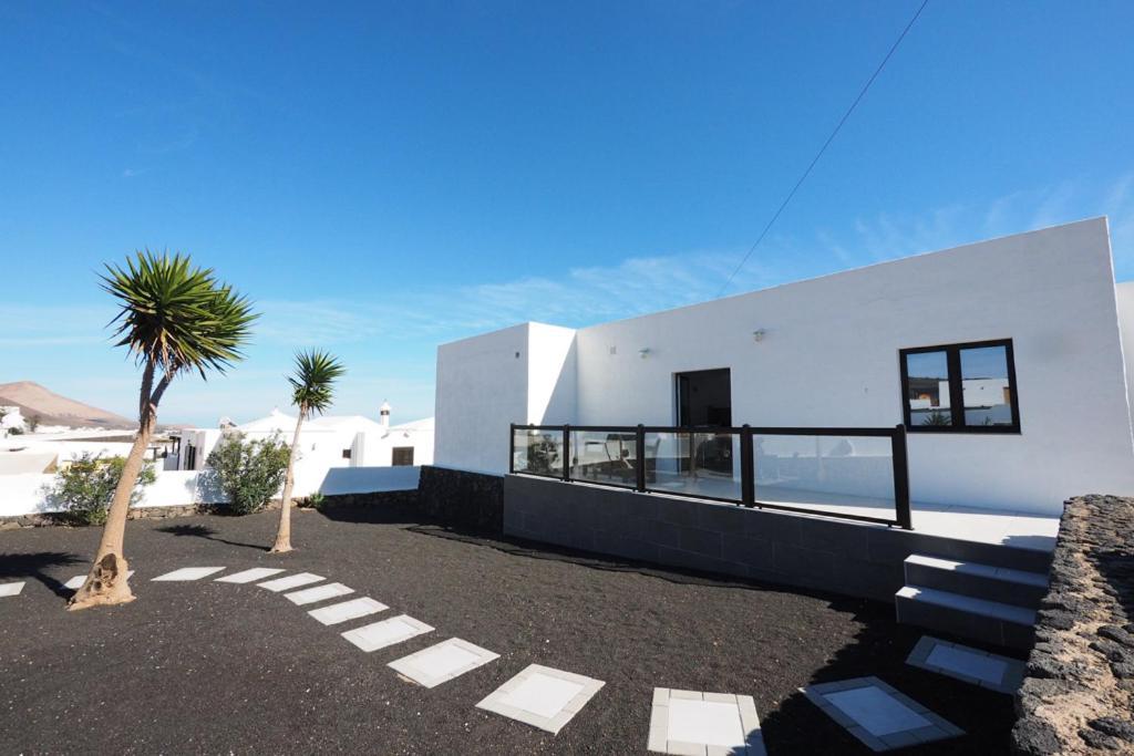 Private Apartment With Mountain And Sea Views, La Asomada, Lanzarote Tías Dış mekan fotoğraf