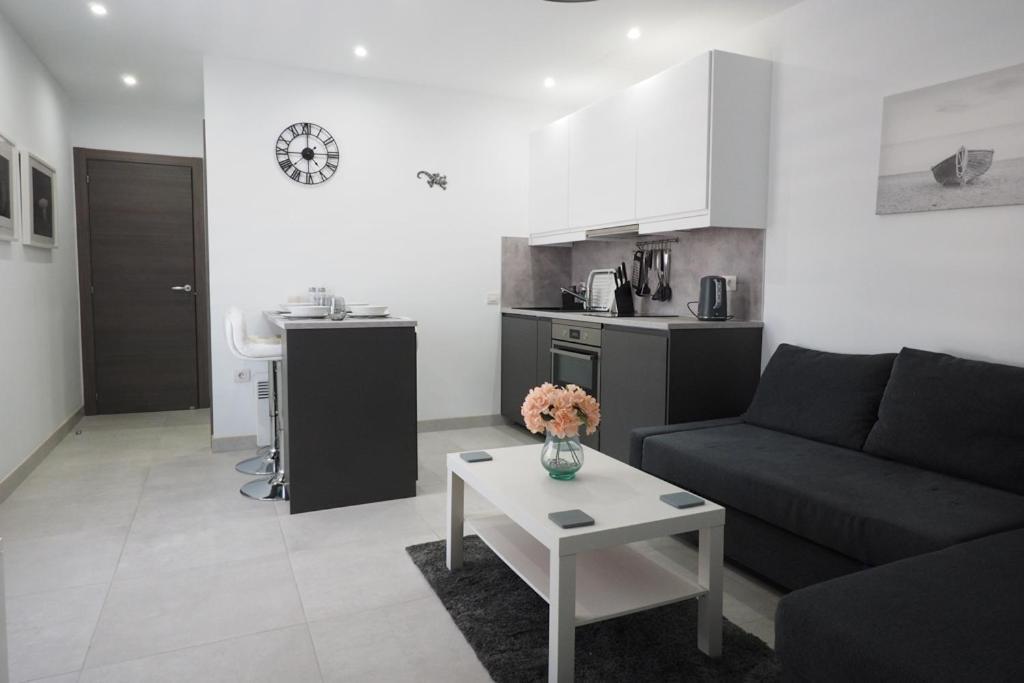 Private Apartment With Mountain And Sea Views, La Asomada, Lanzarote Tías Dış mekan fotoğraf